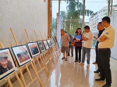 遂宁市首届老年文化艺术节“三项展览展示”“四项专项比赛”活动举行